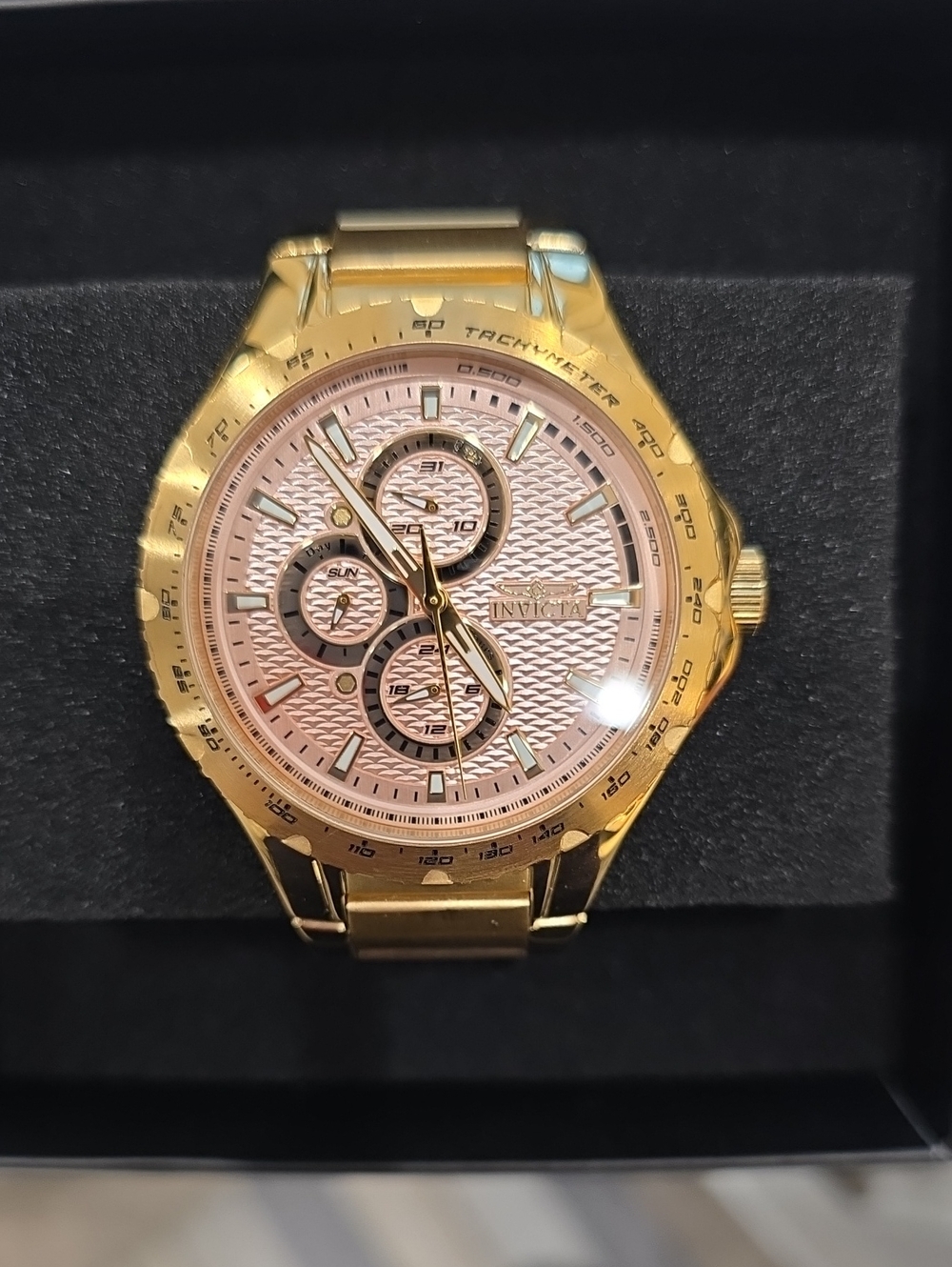 564. Invicta Aviator Men's Watch - 44mm. Gold (50105)